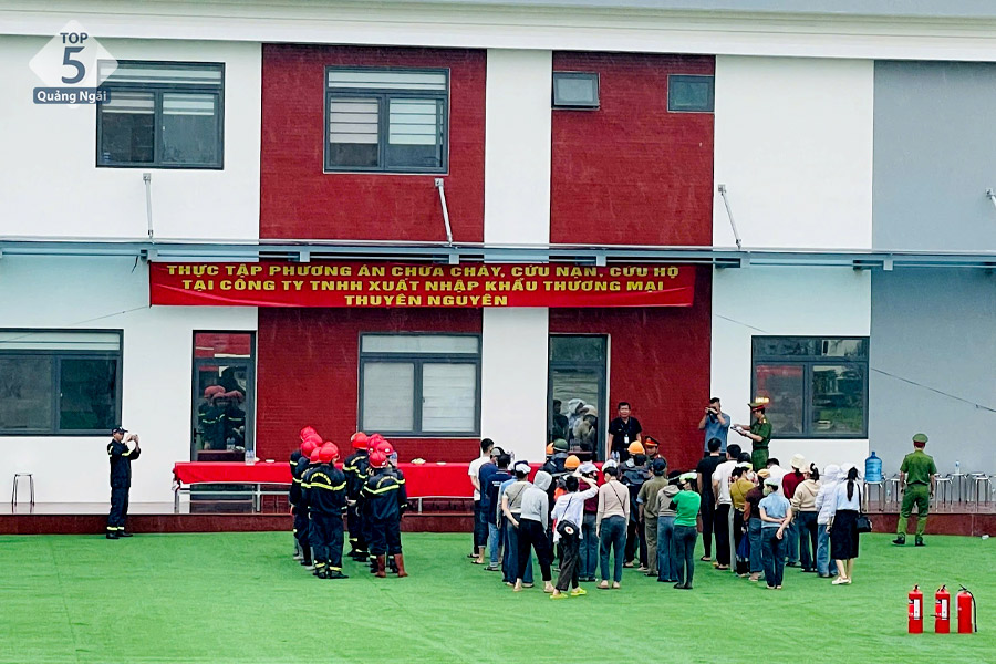 Công ty may Thuyên Nguyên tuyển dụng với nhiều chính sách lương hấp dẫn cùng nhiều quyền lợi