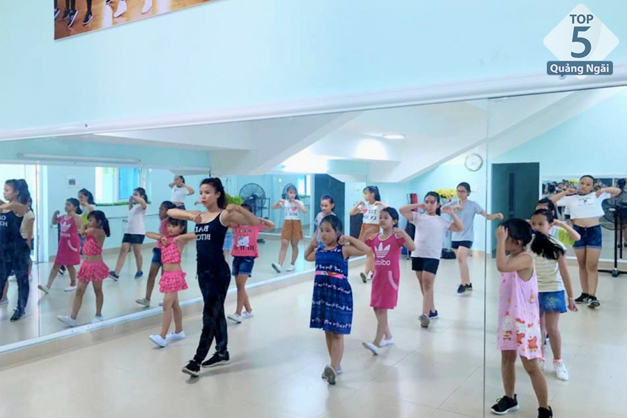 Câu lạc bộ Dance Kim Trình - nơi tỏa sáng niềm đam mê với bộ môn nhảy hiện đại