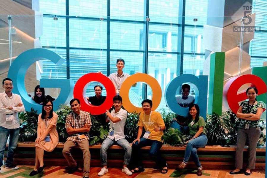 Đội ngũ nhân viên tại SaigonWeb phải trải qua các kỳ kiểm tra của Google hàng năm và được cập nhật các chức năng mới.