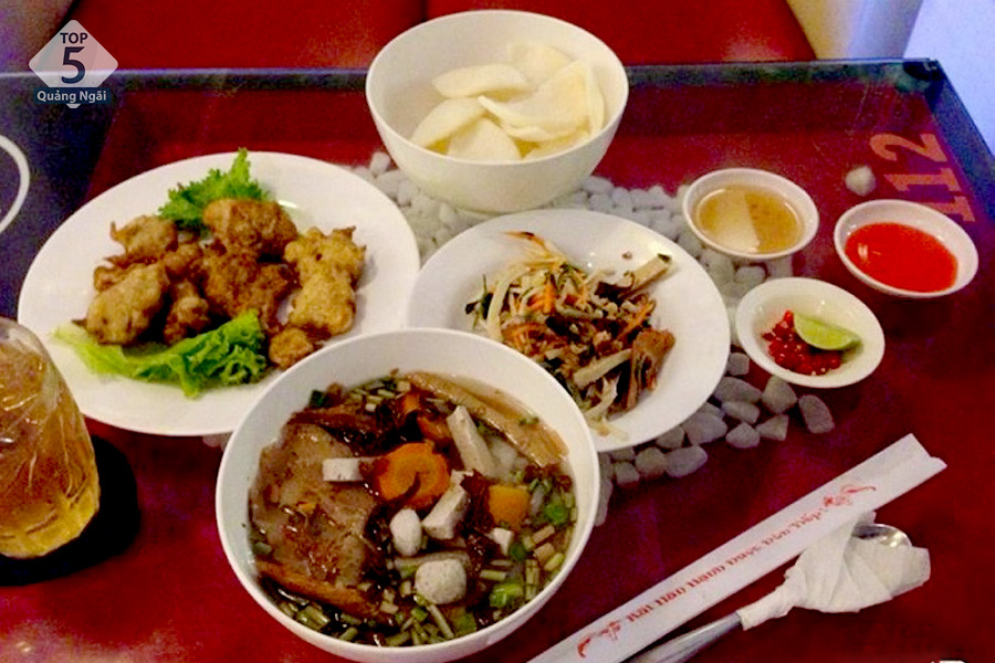 Thuyền Viên - Quán cơm chay ngon ở Quảng Ngãi Thuyền Viên - Quán cơm chay ngon ở Quảng Ngãi