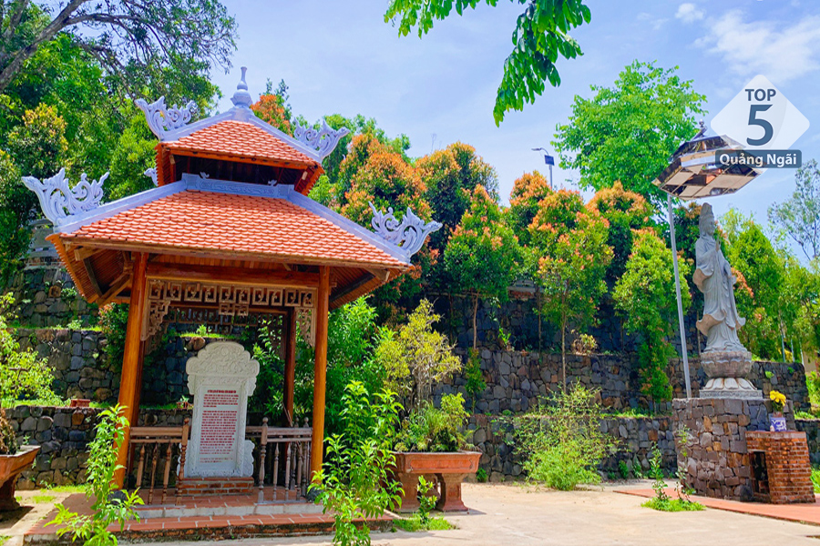Chùa Khánh Vân – Ngôi chùa có cảnh đẹp ít người biết tại Quảng Ngãi