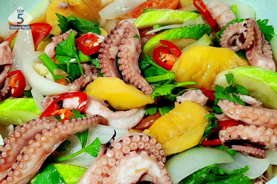 Bạch tuộc xào chua ngọt 