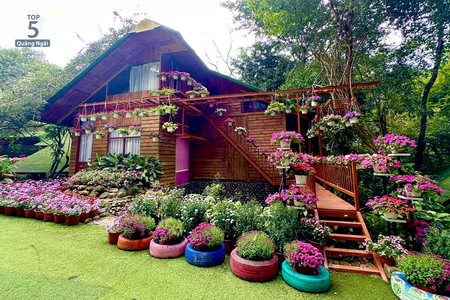 Một số khung cảnh lung linh tại Suối Chí 