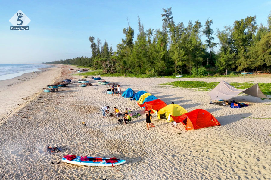 Camping chill chill bên bãi biển Mỹ Khê Quảng Ngãi