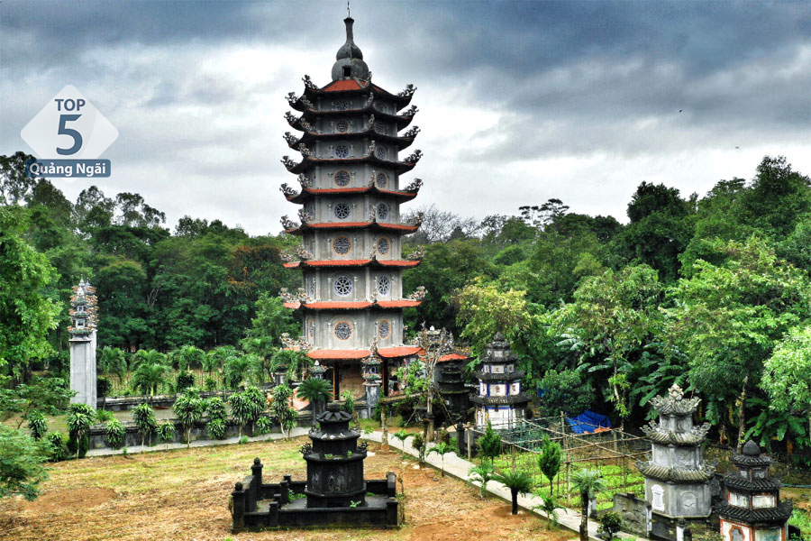 Ghé thăm di tích lịch sử cấp Quốc gia Chùa Thiên Ấn Quảng Ngãi