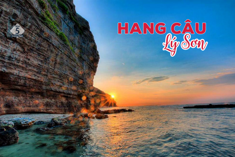 Những vách đá sừng sững nổi bật tại Hang Câu Lý Sơn