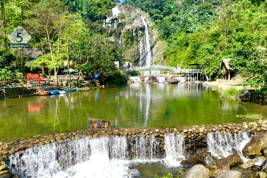 Thác Trắng Minh Long - Tuyệt tác thiên nhiên đang chờ bạn khám phá