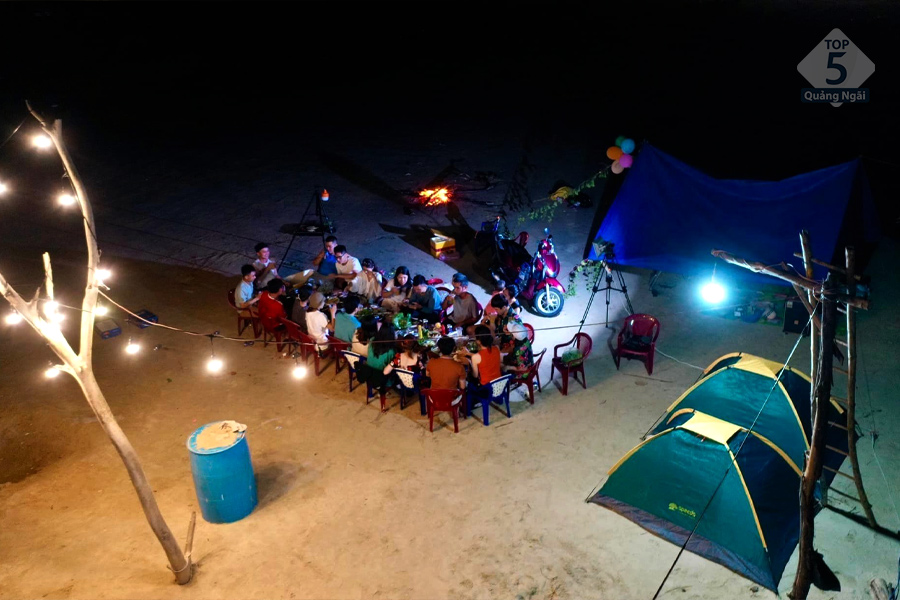 Dịch vụ Camping Biển Châu Tân
