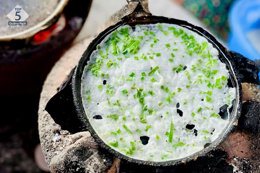 Bánh xèo vỏ Đức Phổ nổi tiếng gần xa