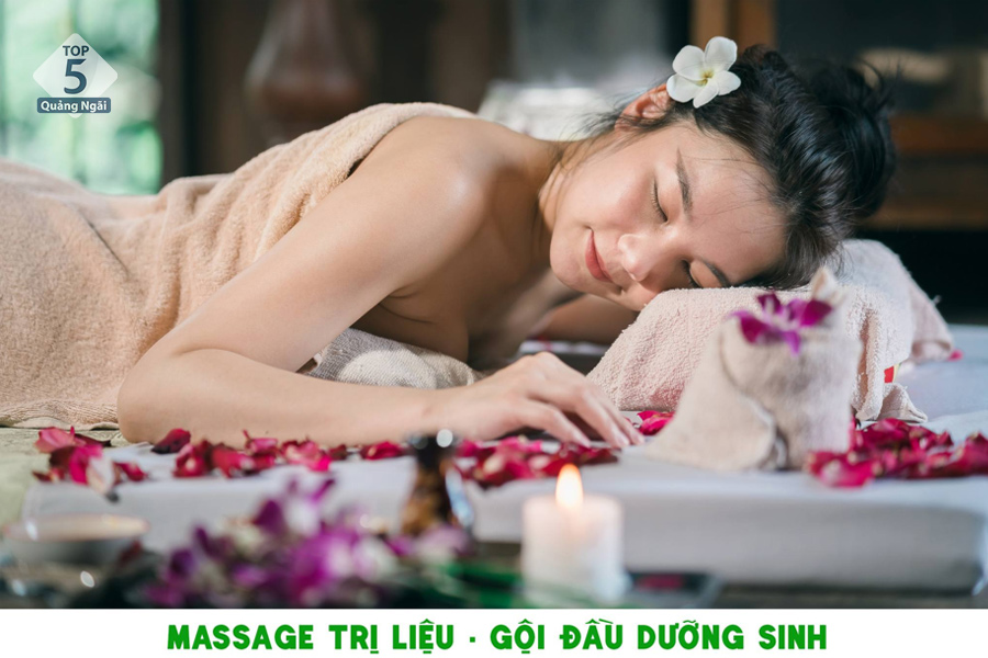 Massage và gội đầu dưỡng sinh là những tiện ích rất được du khách nữ yêu thích