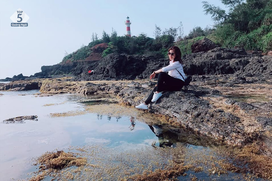 checkin cùng ngọn hải đăng ở gành đá đỏ