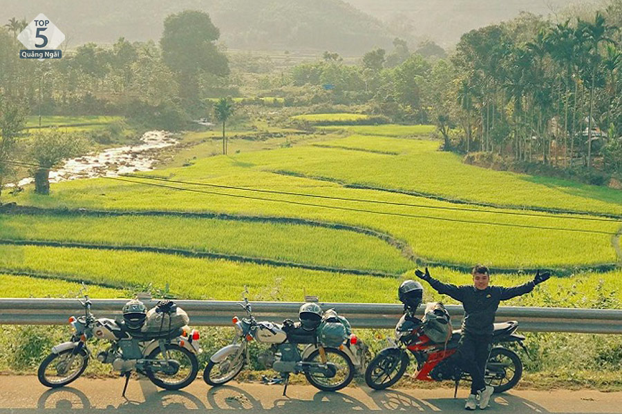 Đi xe máy để khám phá những cung đường tuyệt đẹp