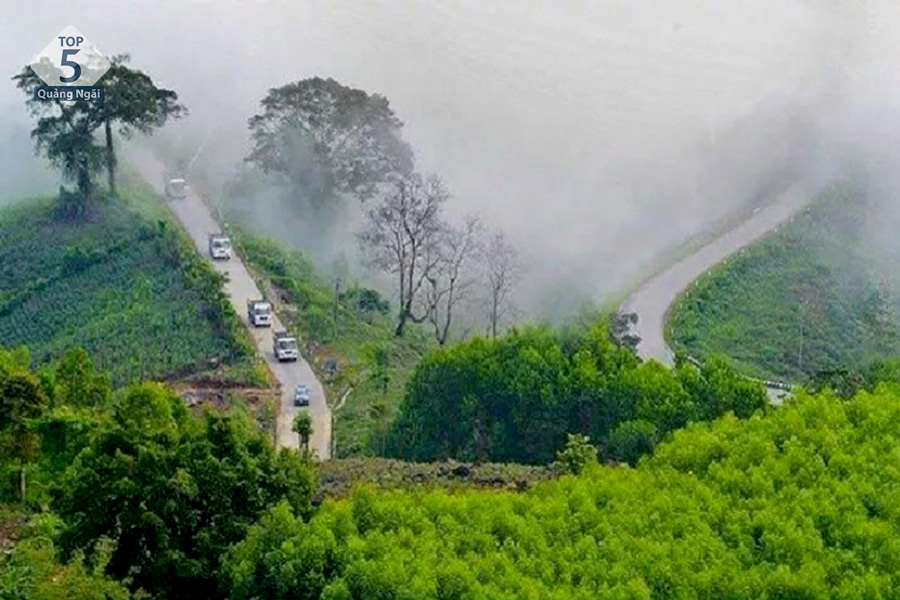 Nên chọn ngày đẹp để đi để tránh sương mù quá nhiều gây nguy hiểm