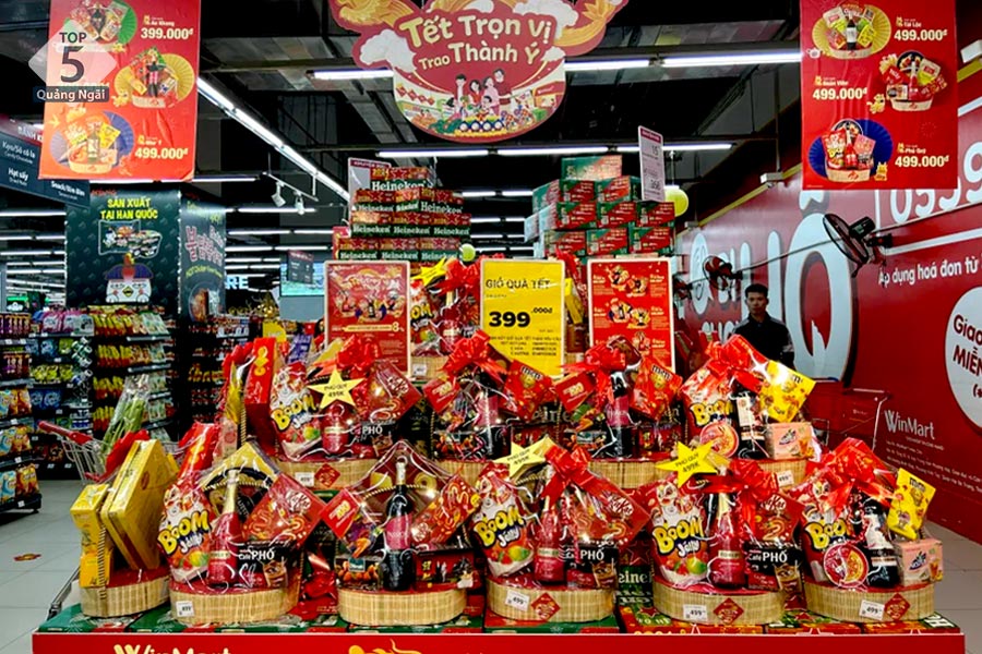 Rất nhiều phân khúc giỏ quà tết tại Vinmart Rất nhiều phân khúc giỏ quà tết tại Vinmart