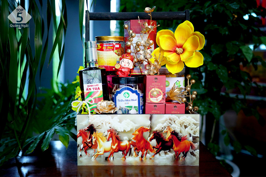 Thiết kế độc đáo và sang trọng cho từng giỏ quà tết Thiết kế độc đáo và sang trọng cho từng giỏ quà tết