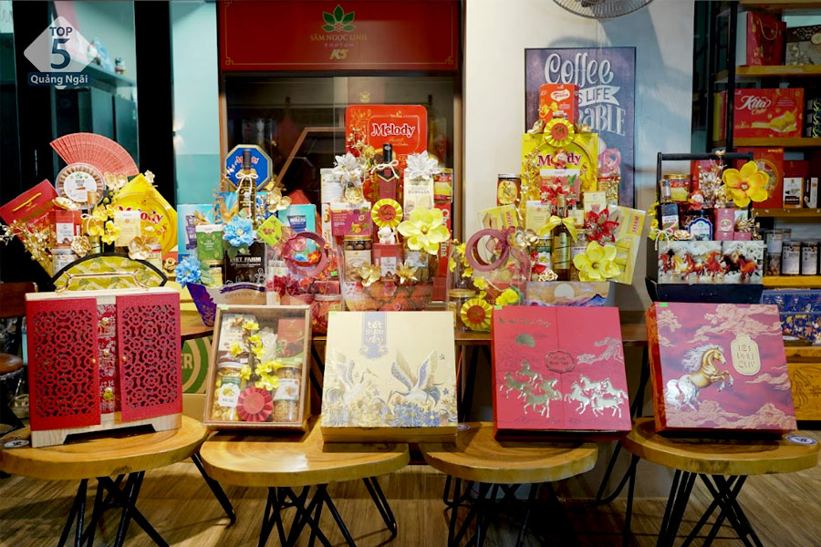 OCOP Đất Quảng cung cấp đa dạng các loại giỏ quà tết doanh nghiệp OCOP Đất Quảng cung cấp đa dạng các loại giỏ quà tết doanh nghiệp