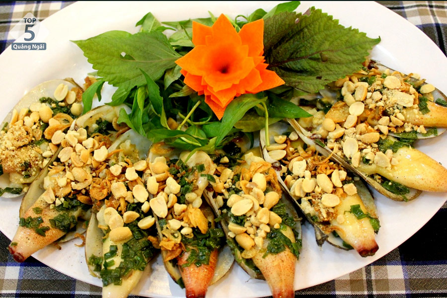 Thịt tu hài khá ngọt và dai lại rất giàu giá trị dinh dưỡng 