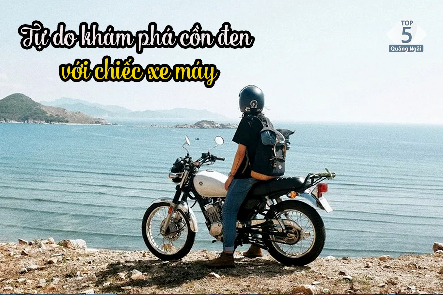 Xe máy là lựa chọn của khá nhiều bạn trẻ muốn tự do khám phá biển Cồn Đen