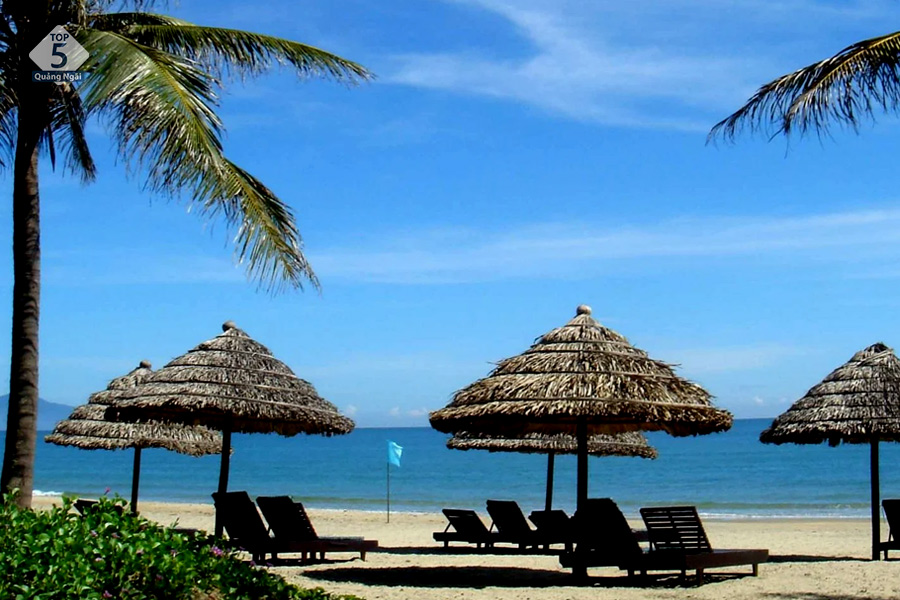 Vẻ đẹp mộc mạc, đơn sơ tạo nên khung cảnh yên bình của Cửa Hội