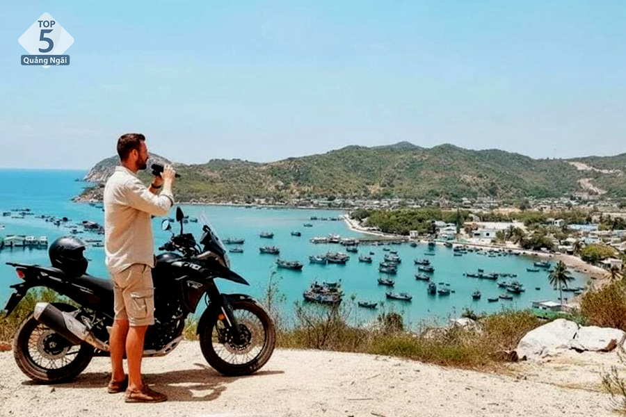 Khám phá Đồ Sơn bằng xe máy mang đến cho bạn trải nghiệm khá thú vị