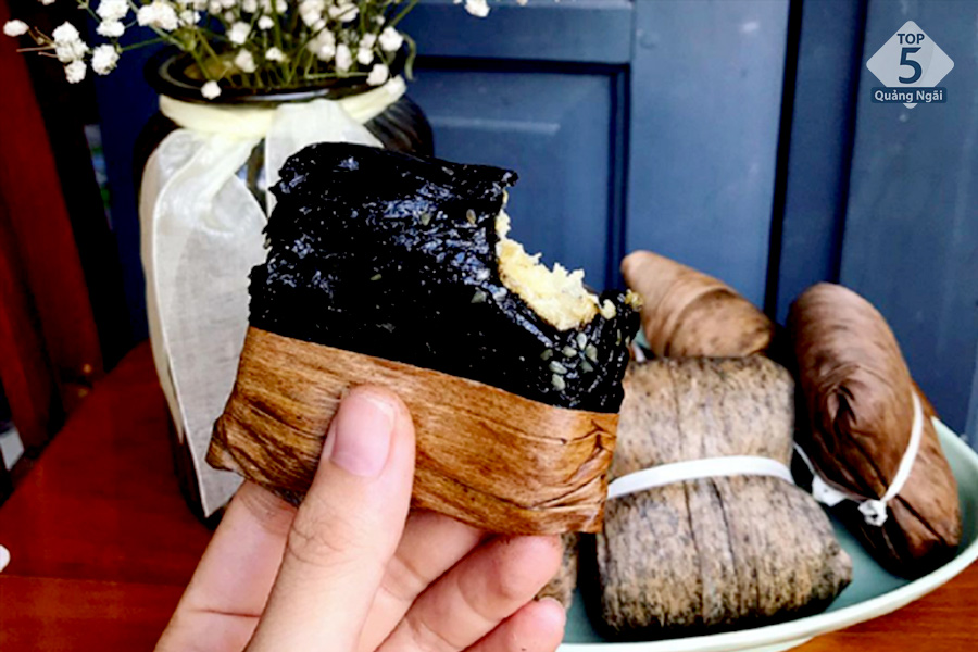 Bánh ít Thanh Hóa - đặc sản làm quà rất được du khách yêu thích 