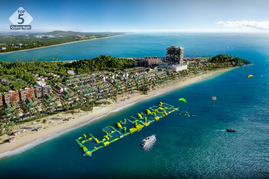 Vẻ đẹp quyến rũ với làn nước xanh thẳm tại biển Hải Tiến Thanh Hóa