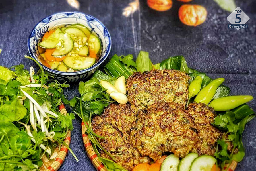 Nhớ thưởng thức đặc sản tại đảo cò để nạp lại năng lượng nhé