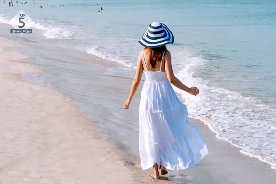 Mùa hè là thời điểm lý tưởng nhất để đến du lịch biển Thạch Hải