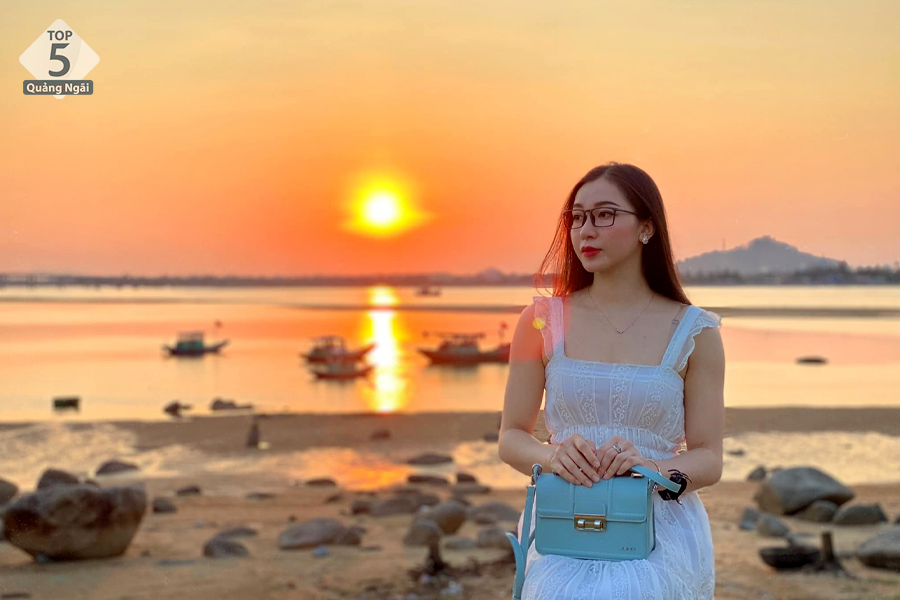 Checkin buổi sớm mai với cảnh bình minh ló dạng tuyệt đẹp Checkin buổi sớm mai với cảnh bình minh ló dạng tuyệt đẹp