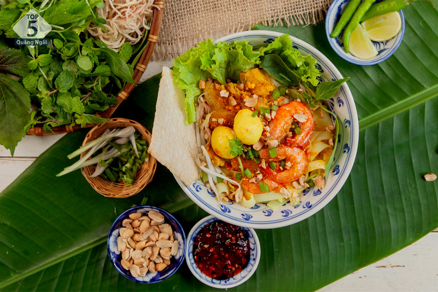 Mì quảng hải sản luôn là món ăn được ưa chuộng của du khách khi đến Đà Nẵng