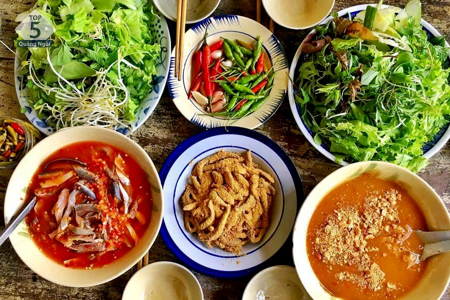 Đến Nam Ô nhất định phải thưởng thức món gỏi cá đặc sản nơi đây