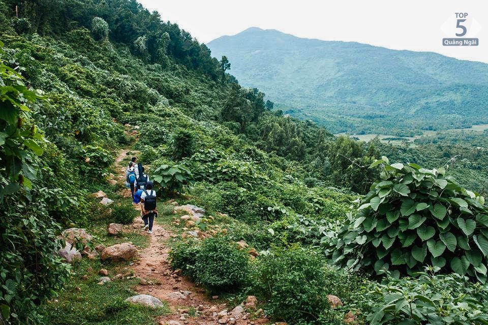 Đường Trekking để dẫn đến bãi biển Đường Trekking để dẫn đến bãi biển