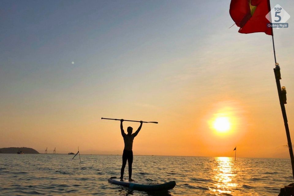 Hoạt động chèo SUP trải nghiệm thú vị tại bãi biển Làng Vân Hoạt động chèo SUP trải nghiệm thú vị tại bãi biển Làng Vân